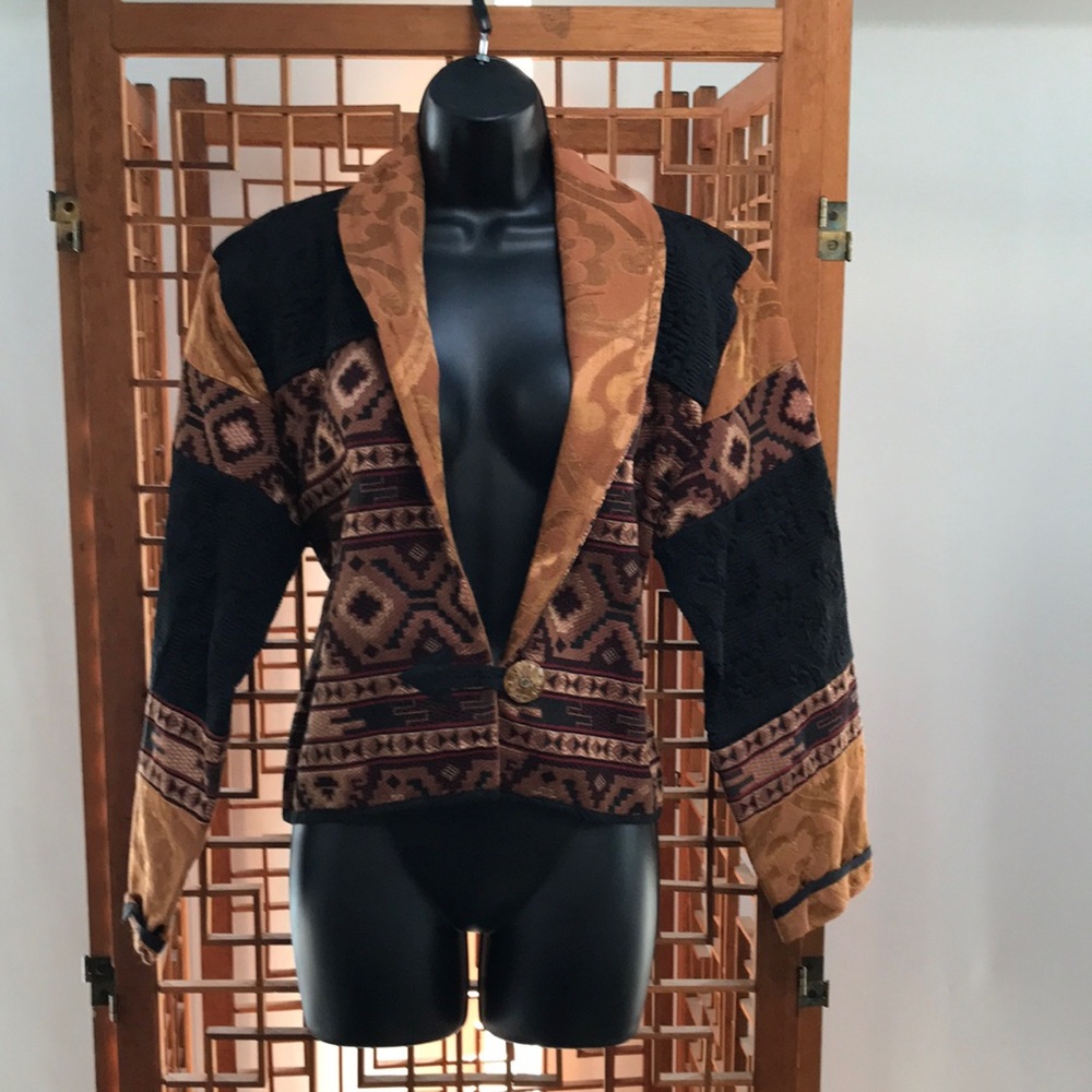 NWOT- Flashback vintage indian inspired jacket with single front button. Size M